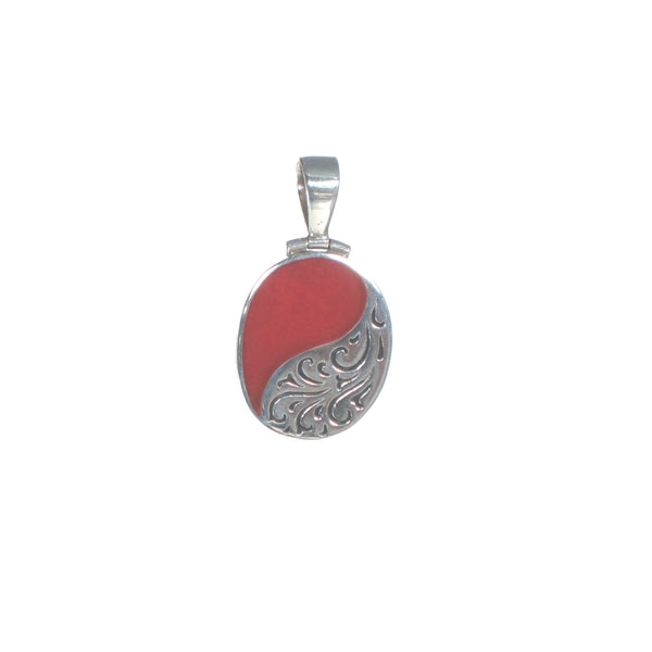 Sterling Silver Oval Pendant with Silver Filigree and Shell Detail - Pieces of Bali